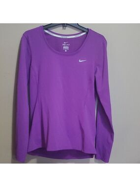 Nike running dri fit size small